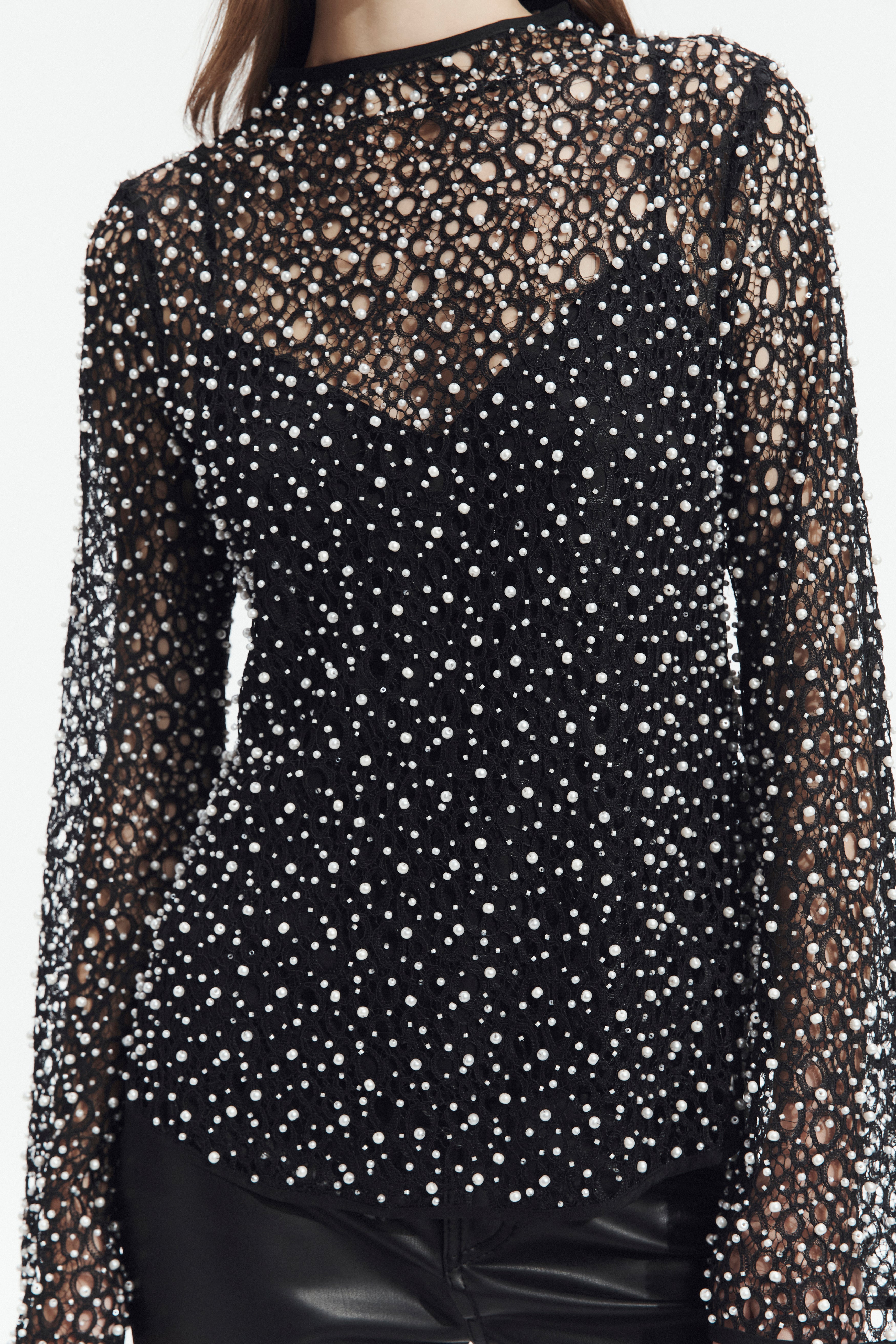 Regina Pearl Top