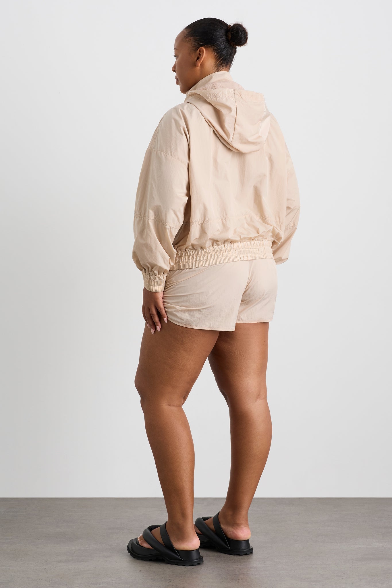 size: 16