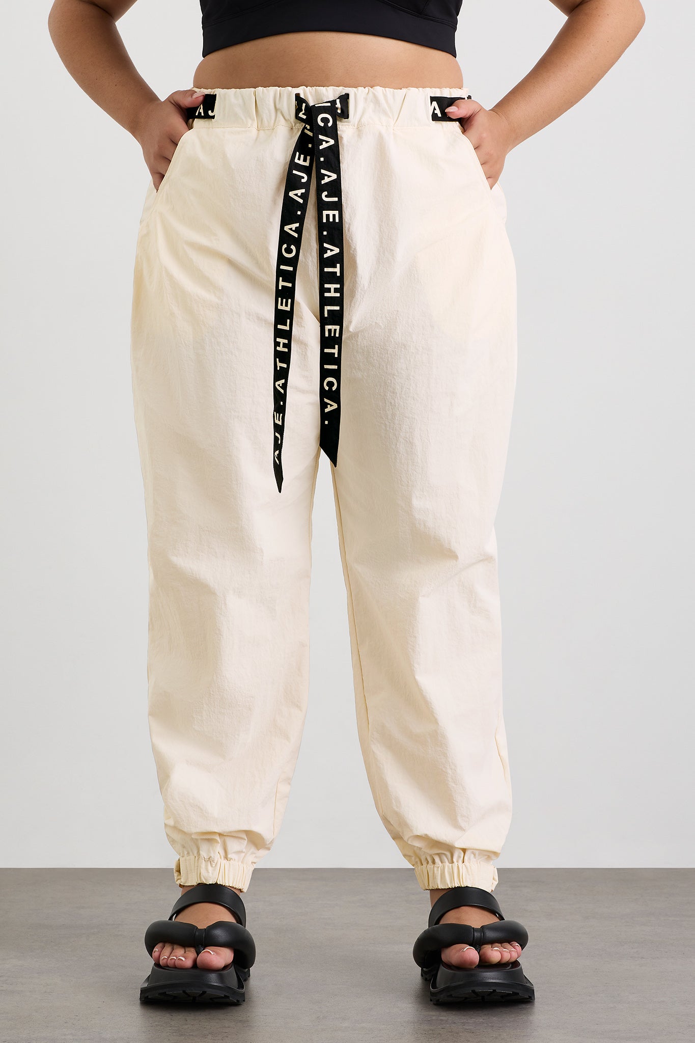 size: 16