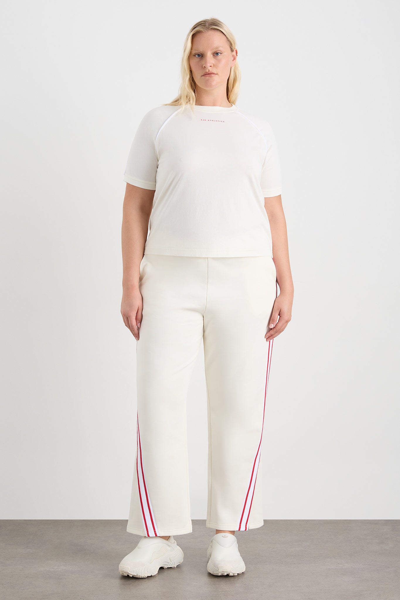 size: 16