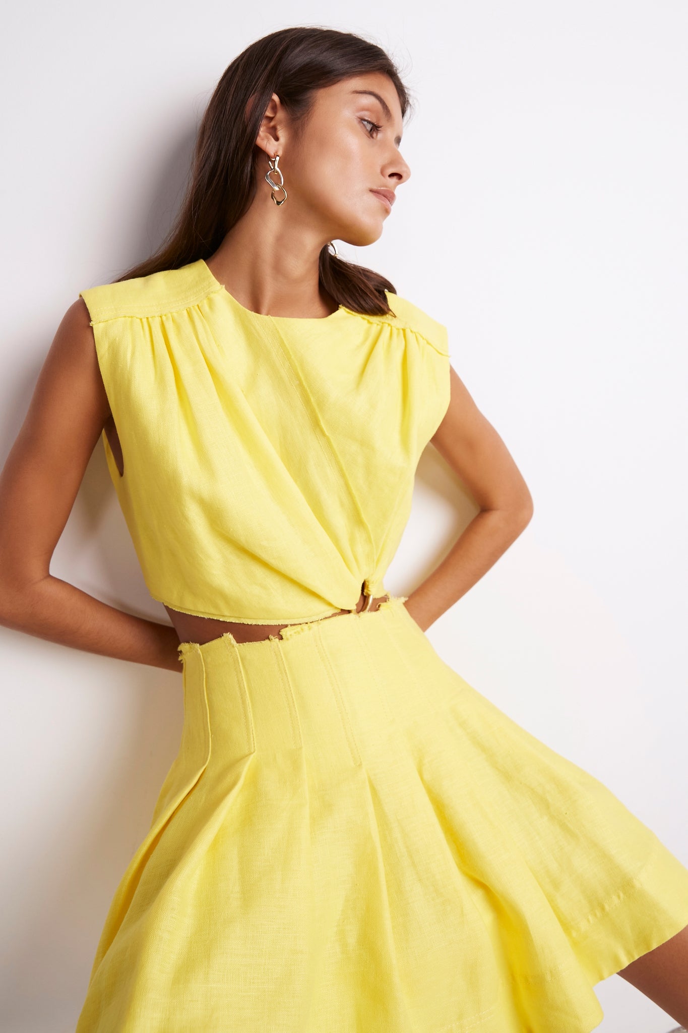 Byblos Ring Cropped Top