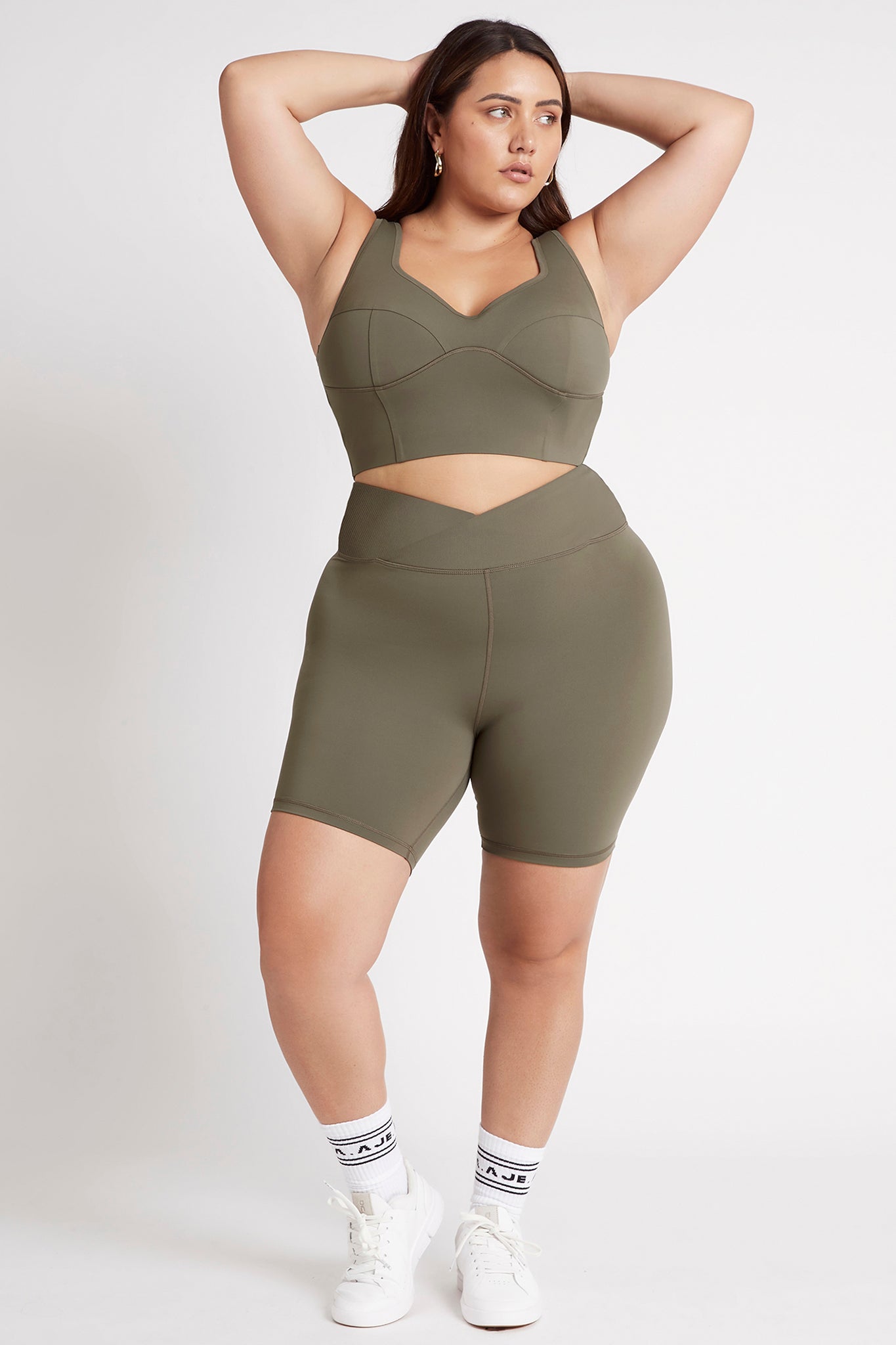 size: 16
